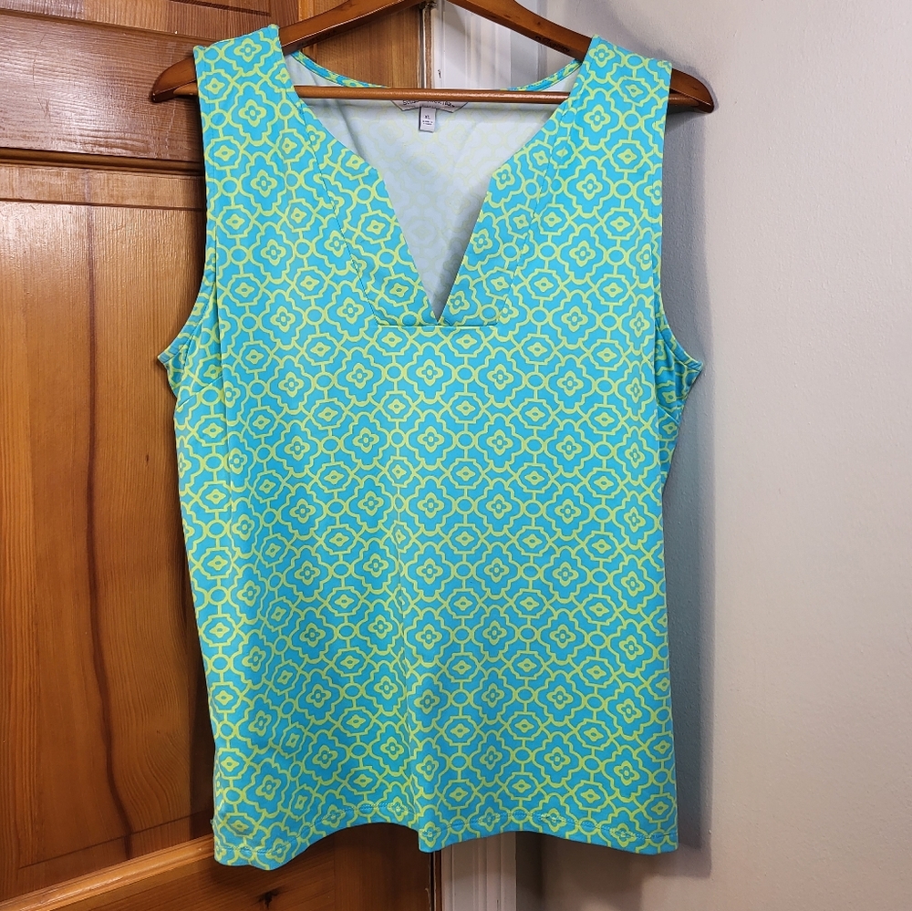 Sunsetz & Sweet Tea Women's Trellis Sleeveless Top